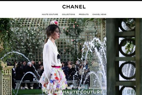 Chanel investit dans Farfetch pour  .